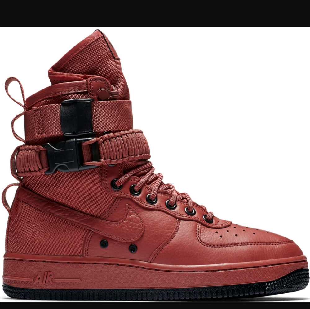 Women’s Nike SF Air Force 1 High